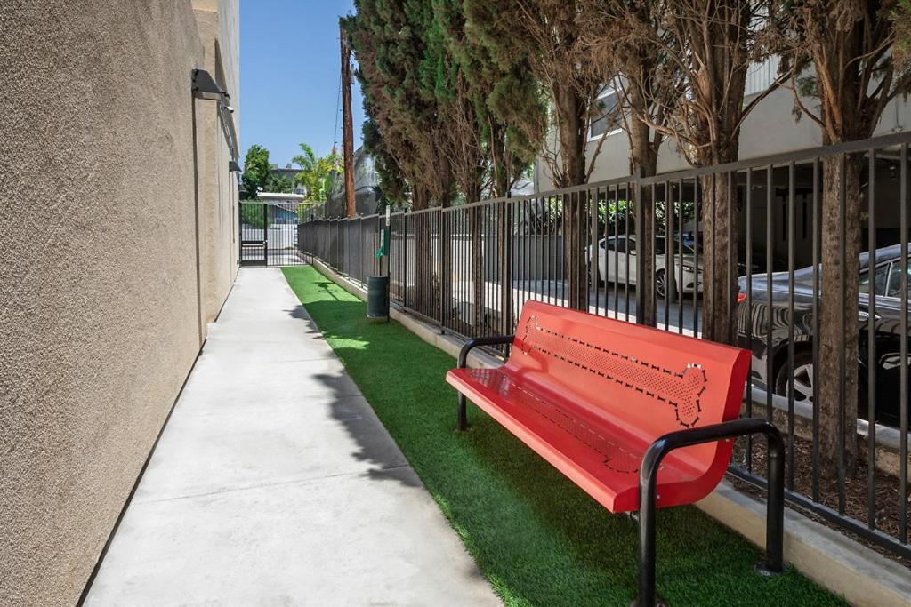 One Bedroom Gem In Weho Los Angeles Exterior foto